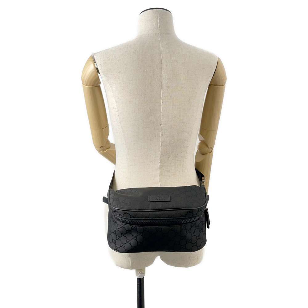 Gucci Black Bag GG Canvas Waist Nylon - Picture 4 of 7